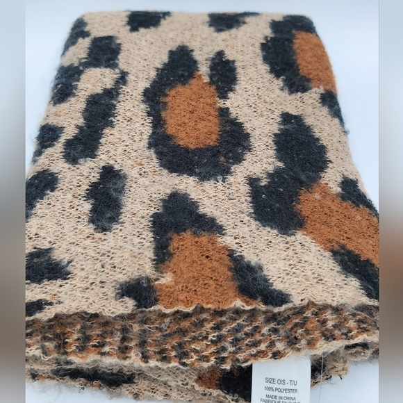 Leopard Print Soft Scarf NWT #804 - Picture 5 of 10
